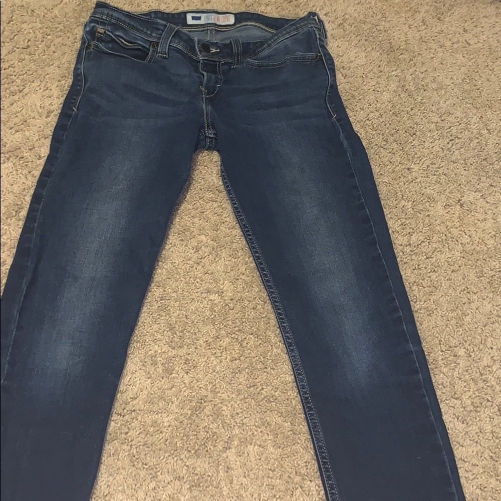 Levi dark wash jeans size:7